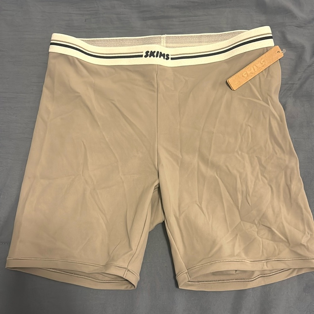 Skims biker shorts